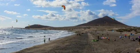 El Medano: En livlig, surfesentrert kystby på Tenerife